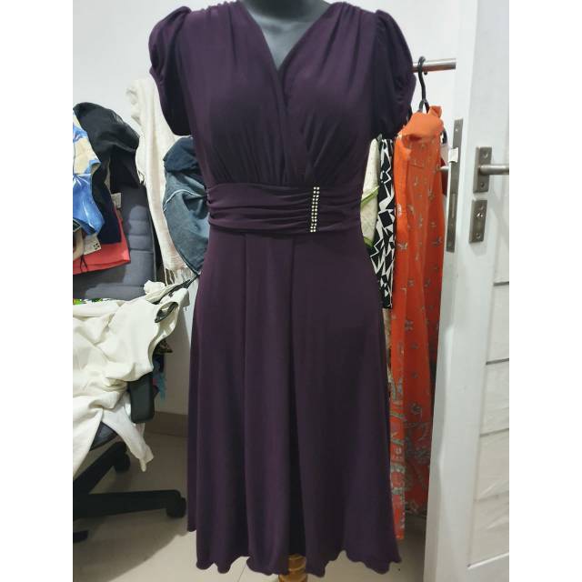dress pesta ungu Theory X