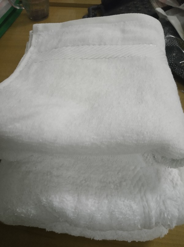 Rc Handuk Sport Chalmer Warna Putih Dan Biru Grade B No Label