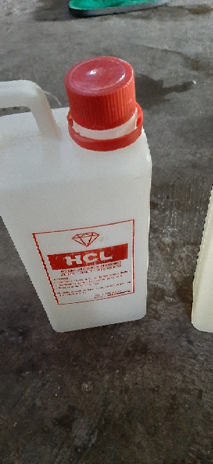 [asam Chlorida] Hcl- Pembersih Keramik Dan Kerak Membandel