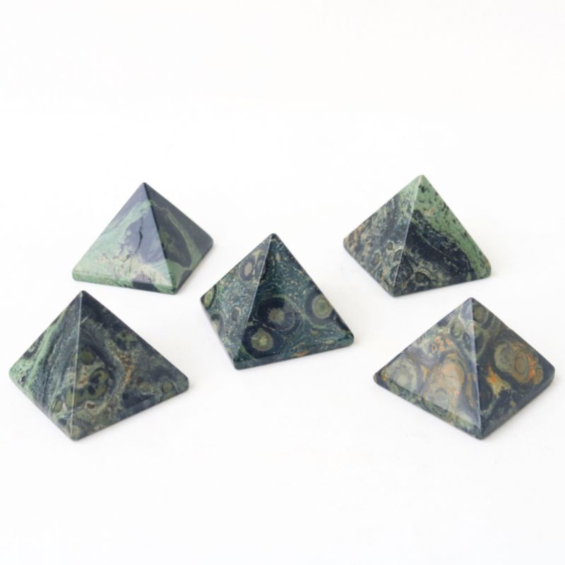 Kambamba Jasper Crystal Pyramid / Batu Kristal Alam Natural Healing Stone Fossilized Algae Crystals 