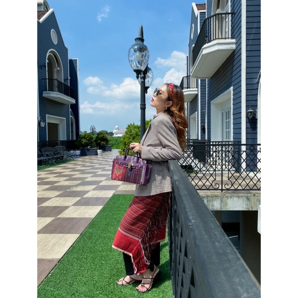 TAS ETNIK ULOS BATAK TARUTUNG TIKAR BONGGIT SONGKET TENUN UNGU 30 cm