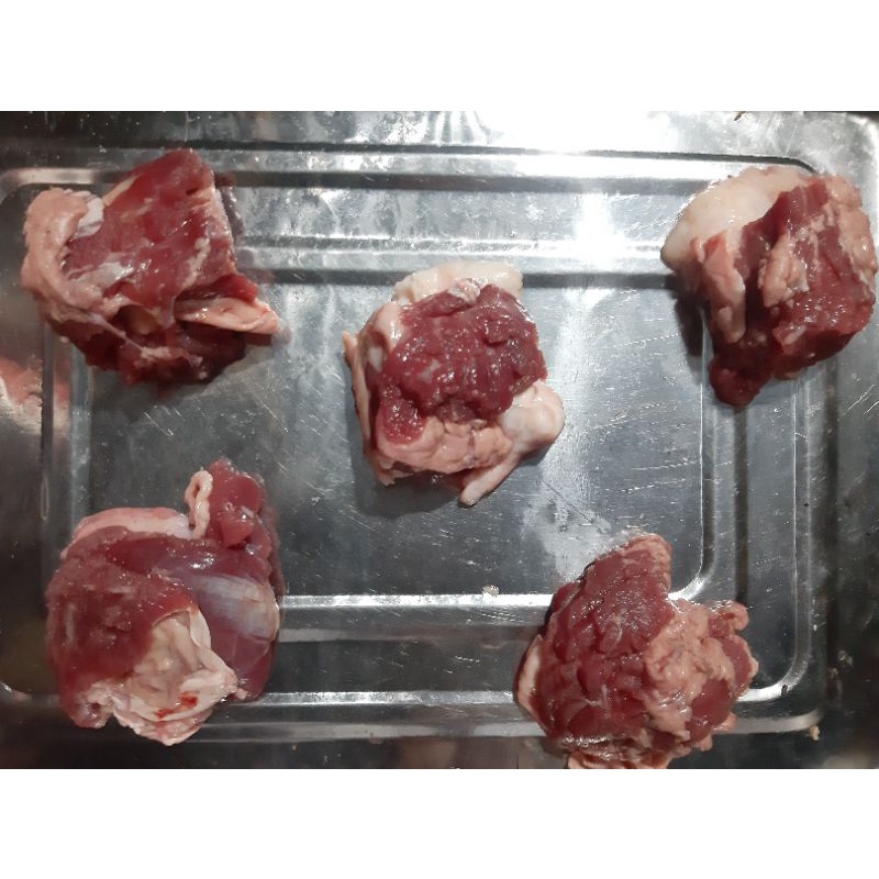 

Tetelan Daging Sapi Segar Ekonomis 50gr / Untuk Campuran Masakan / Campuran Sop / Campuran Sayuran / Daging Sapi segar