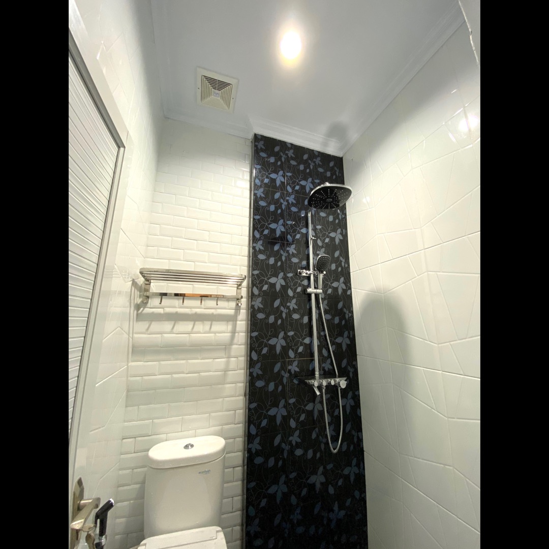 Mulia Signature Subway Keramik Dinding 7.5 X 15 Bevel