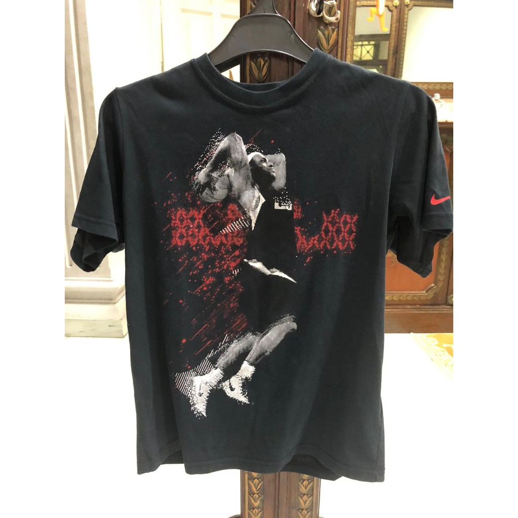 preloved/ thrifted/ baju bekas kaos nike lebron hitam