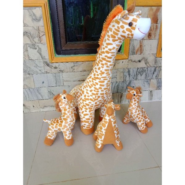 BONEKA JERAPAH JUMBO 3 ANAK