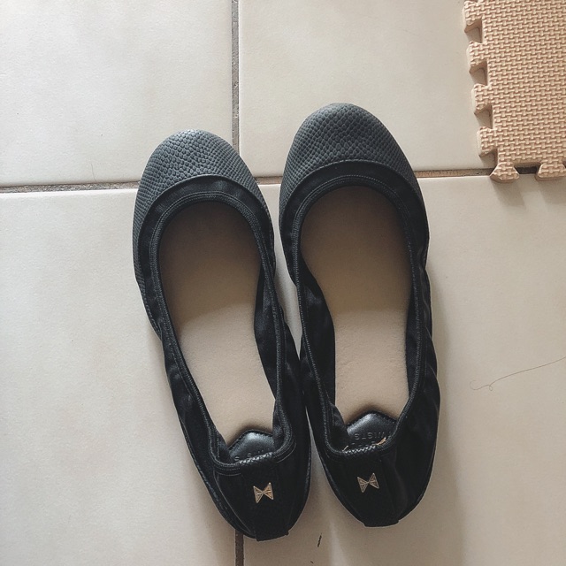 Butterfly Twists Black Flat Shoes