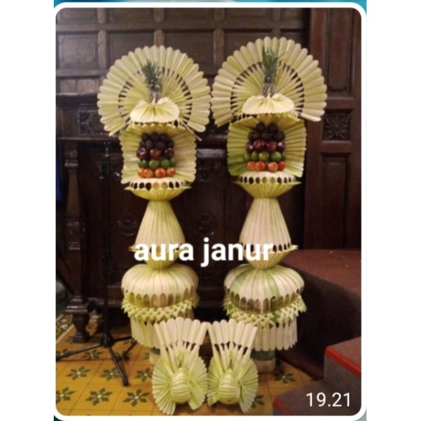 Kembar Mayang buah atau standar janur