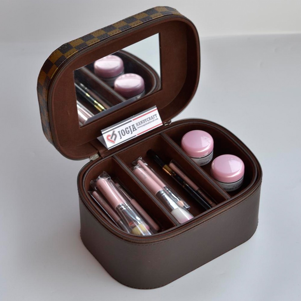 Tempat Make up Cantik / Tas Kosmetik Cantik Motif Damier / Beautycase / Cosmetic Pouch