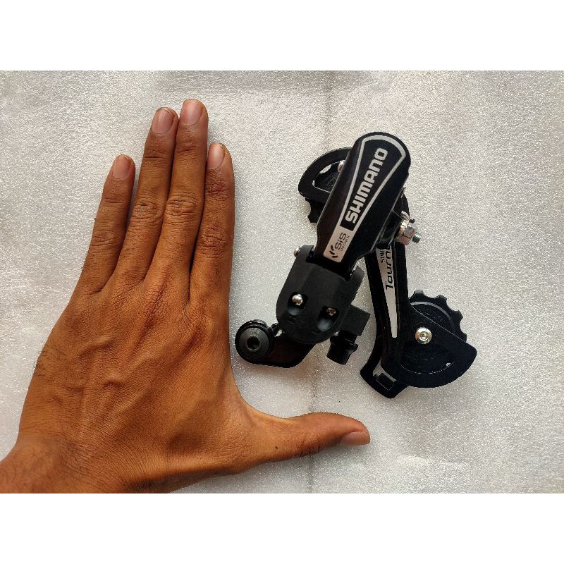 RD 6 7 shimano short