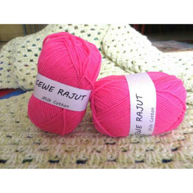 Milk Cotton Yarn / Benang Rajut Katun Susu