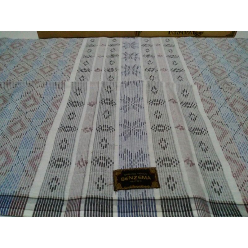 Sarung Benzema