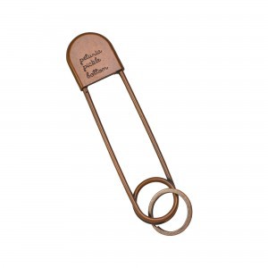 PETUNIA SAFETY PIN KEYCHAIN