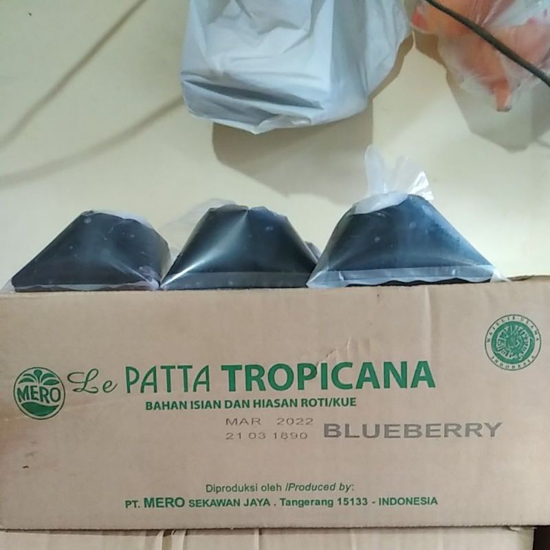 

selai repack blueberry 250gr lepatta tropicana