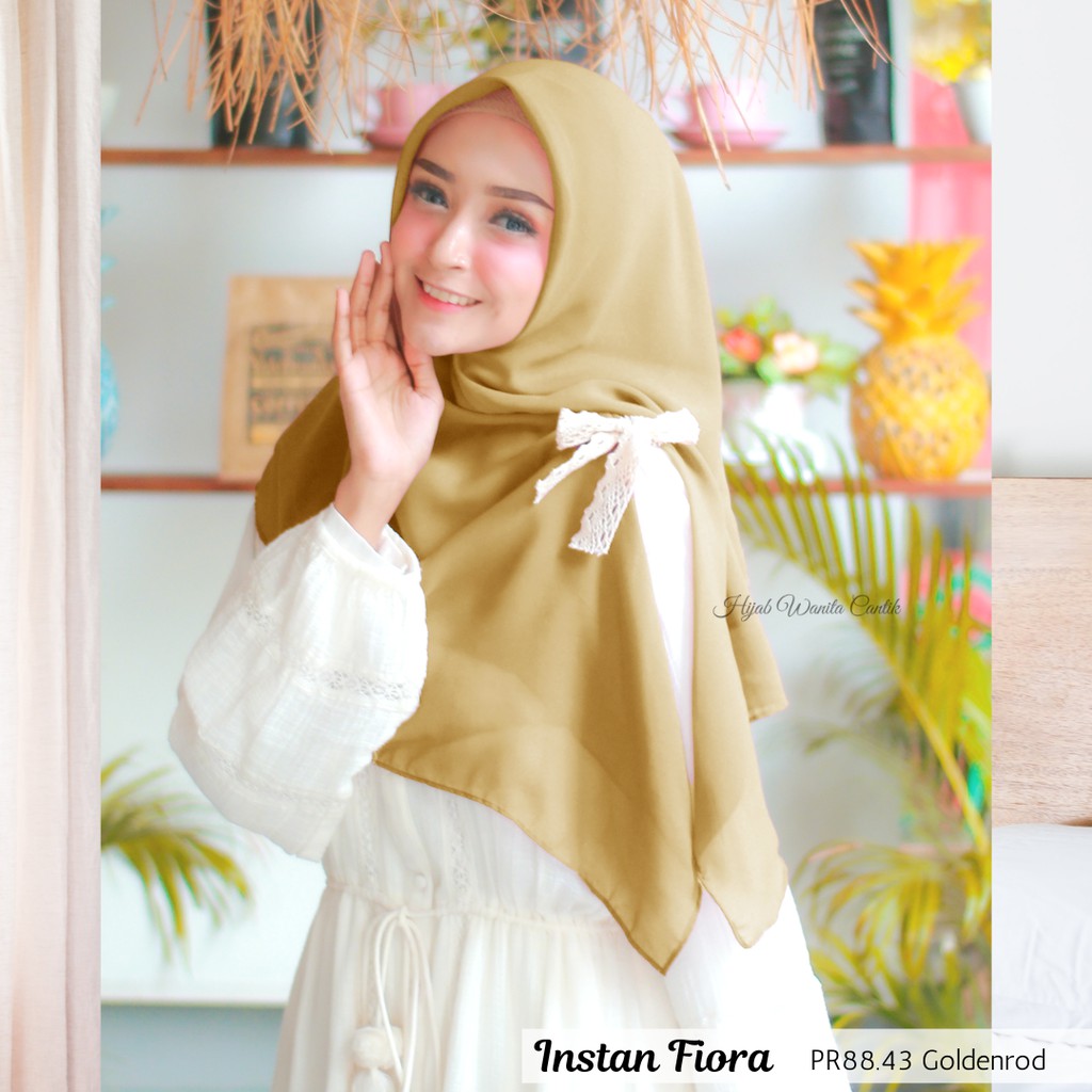 Hijabwanitacantik - Hijab Instan Fiora | Hijab Instan | Jilbab Instan Voal-Goldenrod