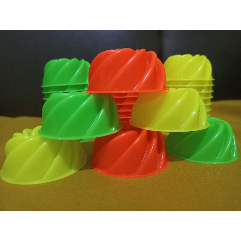 Cetakan Puding Twister