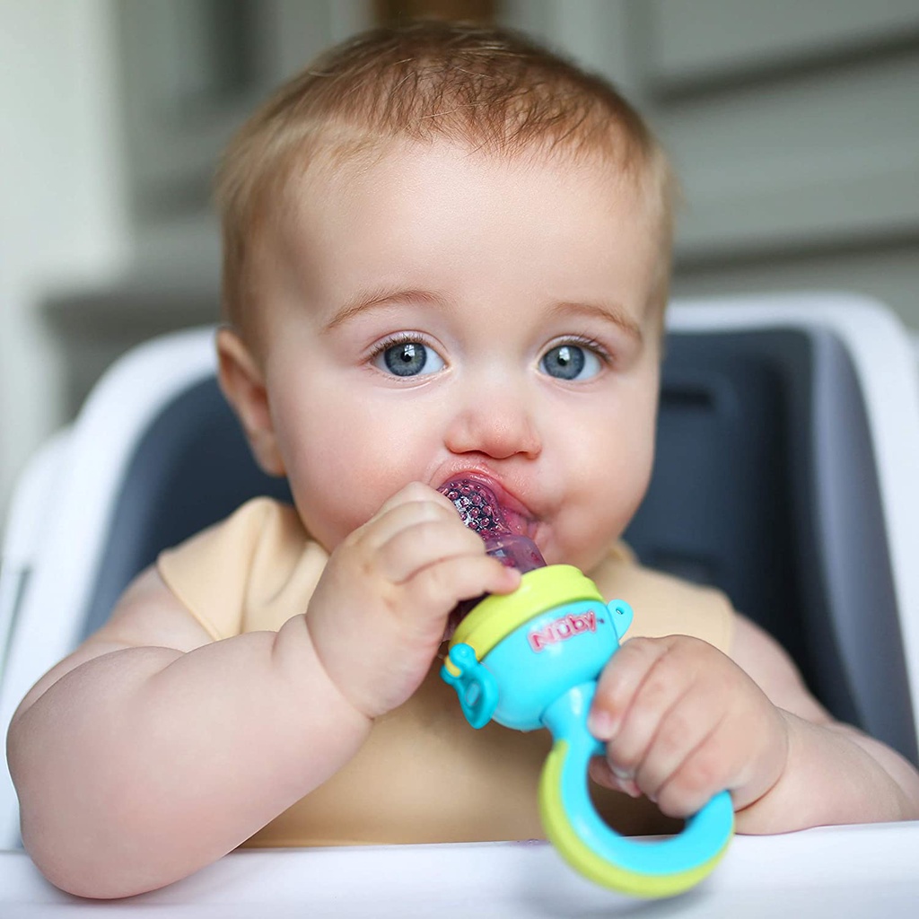 Nuby Twist N Feed Alat Makan Jaring untuk Bayi Silicone Mesh Feeder