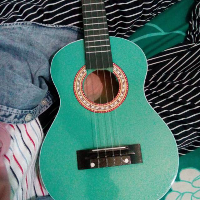preloved ukulele