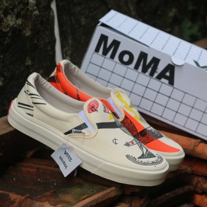 SEPATU VANS SLIP ON MOMA PREMIUM CHINA GRADE ORIGINAL SEPATU SNEAKER PRIA &amp; WANITA