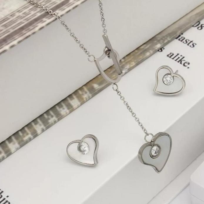 Kalung Love Set Anting Kado Istri Anak Stainless Steel Valentine Day Diskon!! R33A