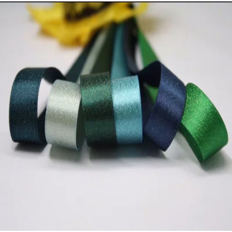 

pita satin metalic gold 1cm/100YARD