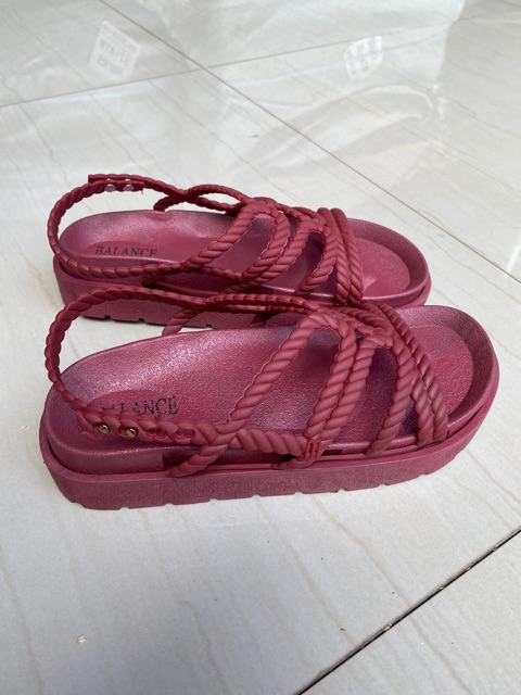 Sandal Tali 1990