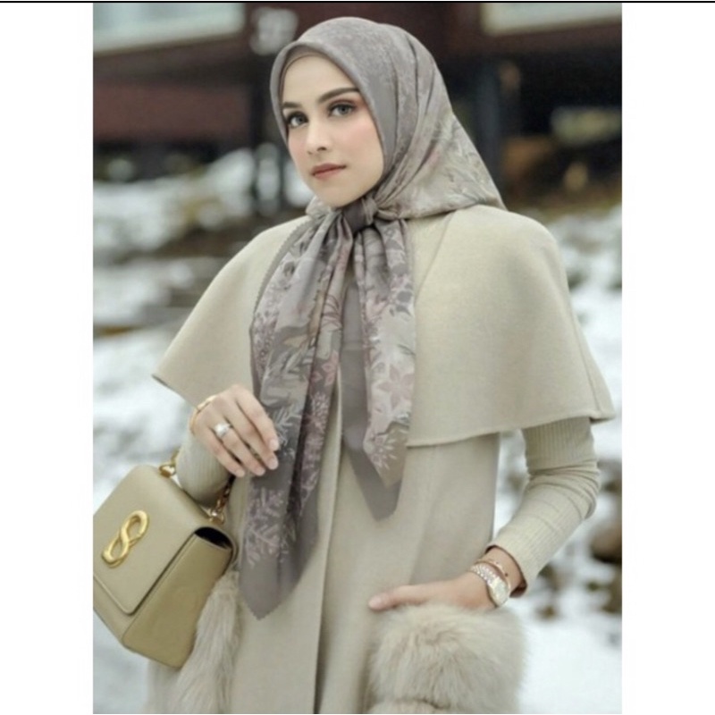 Buttonscarves disney frozen brunette