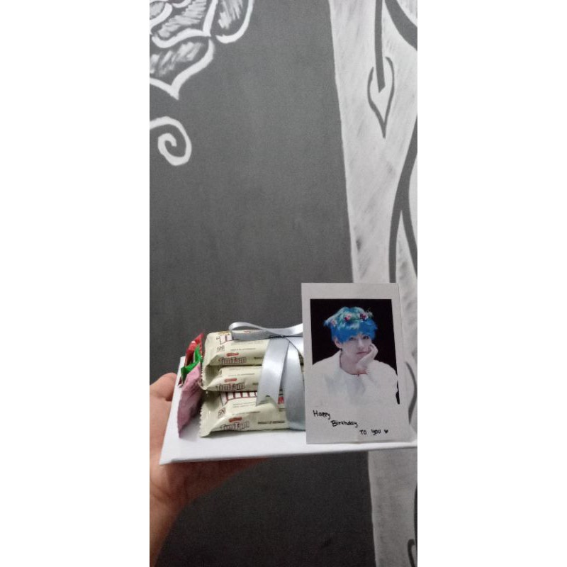 Jual kue ulang tahun makanan tim tam / kado ulang tahun / gift hadiah