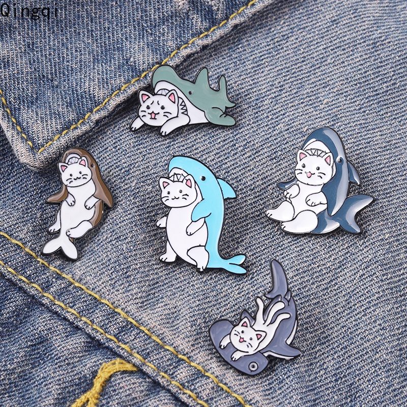 Bros Pin Enamel Desain Kartun Ikan Paus Kucing Ikan Paus Bahan Metal Untuk Kerah Pakaian