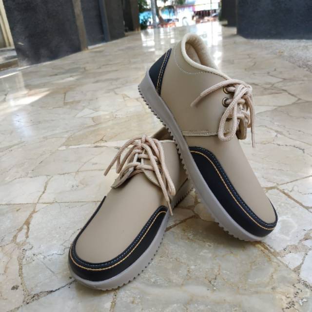 Sepatu one love