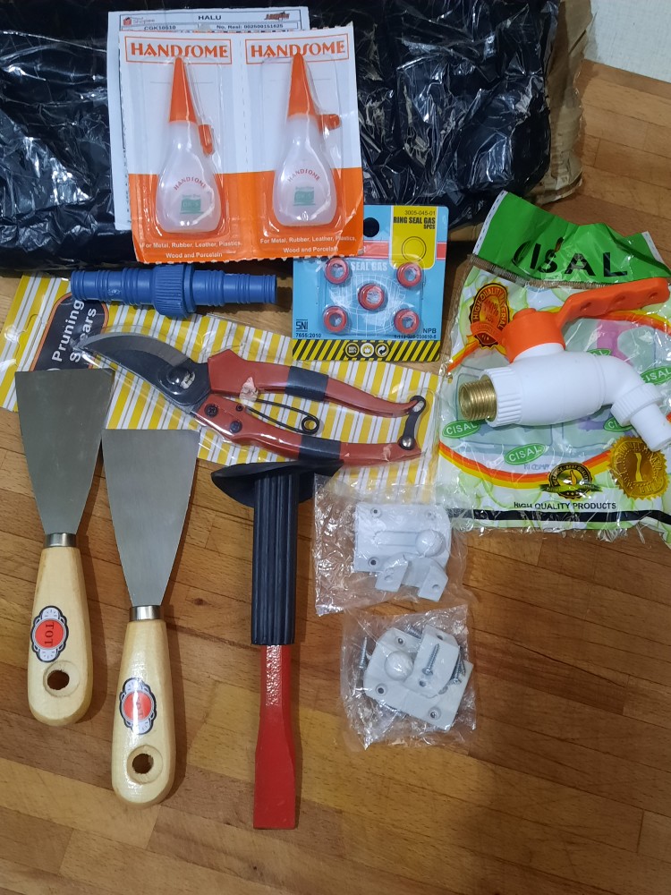 Kran Air Tembok Jumbo Kuningan 1/2 Mgj