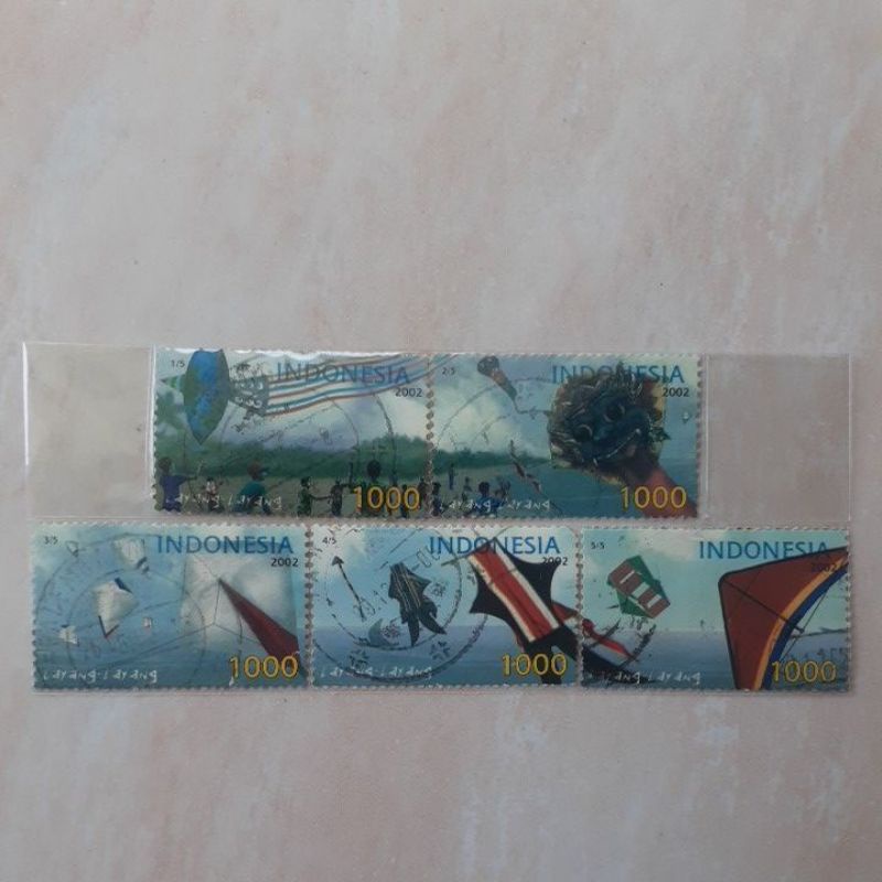 

Perangko Indonesia Layang - Layang Tahun 2002 set lengkap - 5pcs