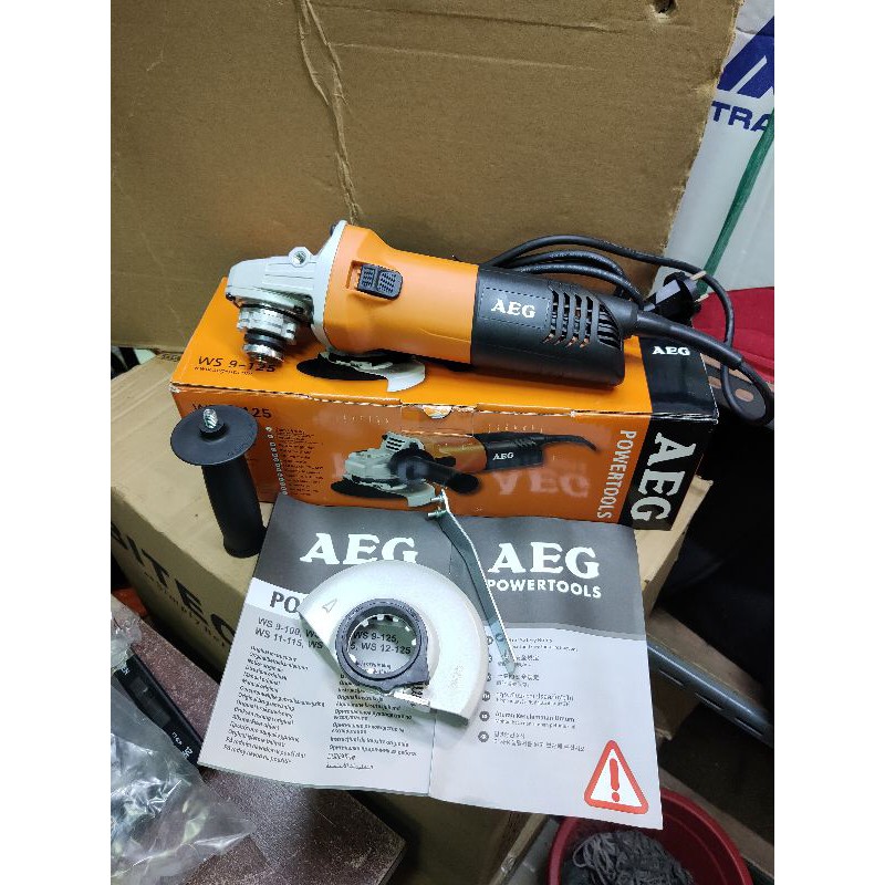 Mesin gerinda tangan 4 inch merk AEG tipe WS 9-125