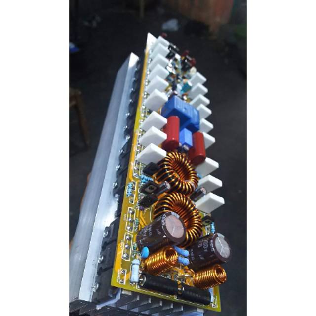 POWER AMPLIFIER CLASS TD HD EE ENGINE FOR AUDIO PROFESIONAL BALAP
