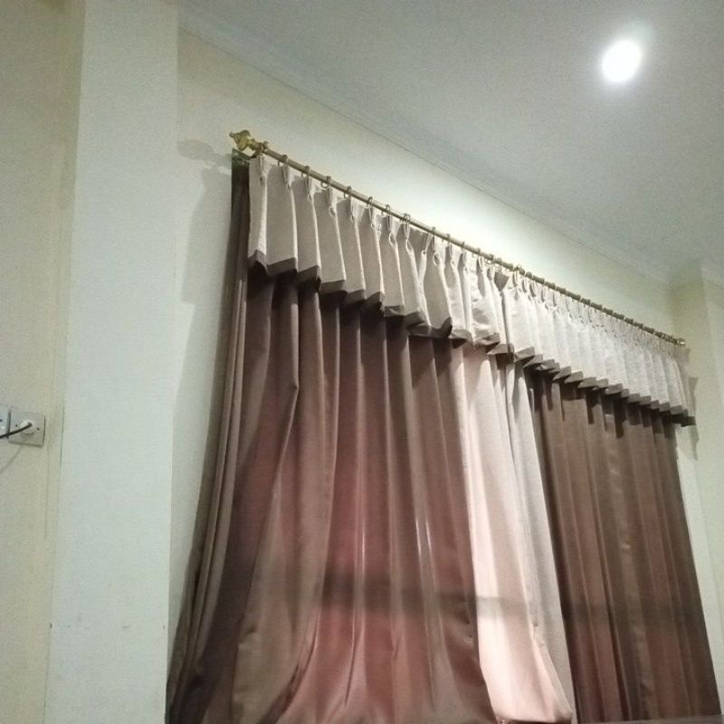 Gorden emboss warna coklat muda