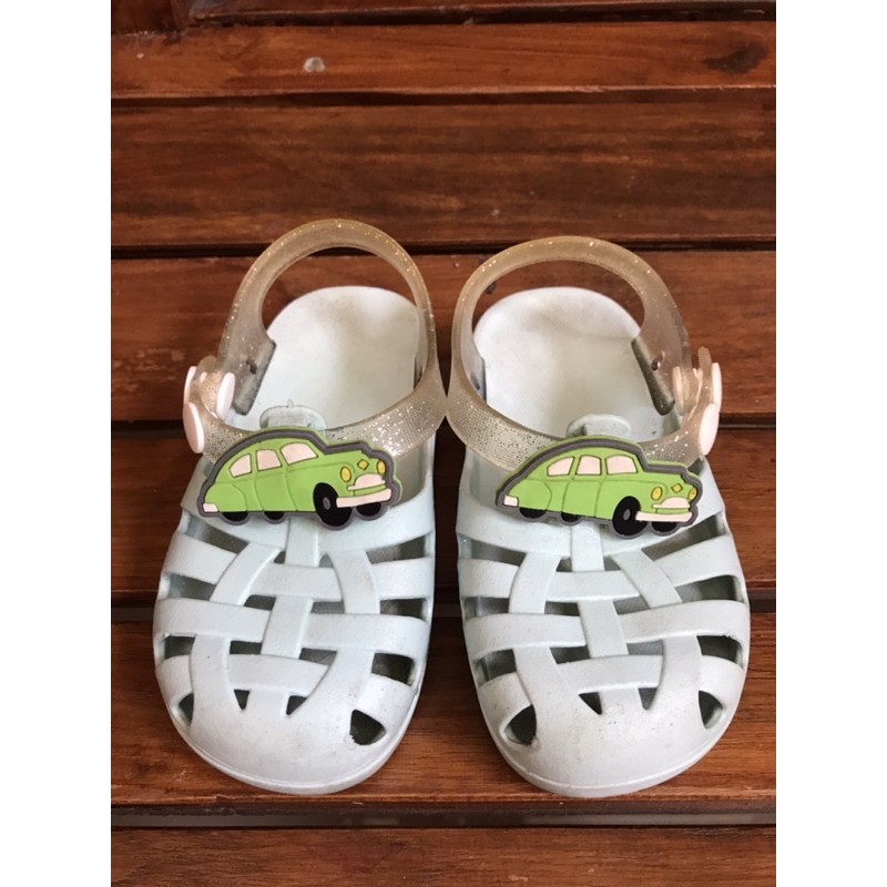 Sepatu sandal anak preloved Usupso, ukuran 24