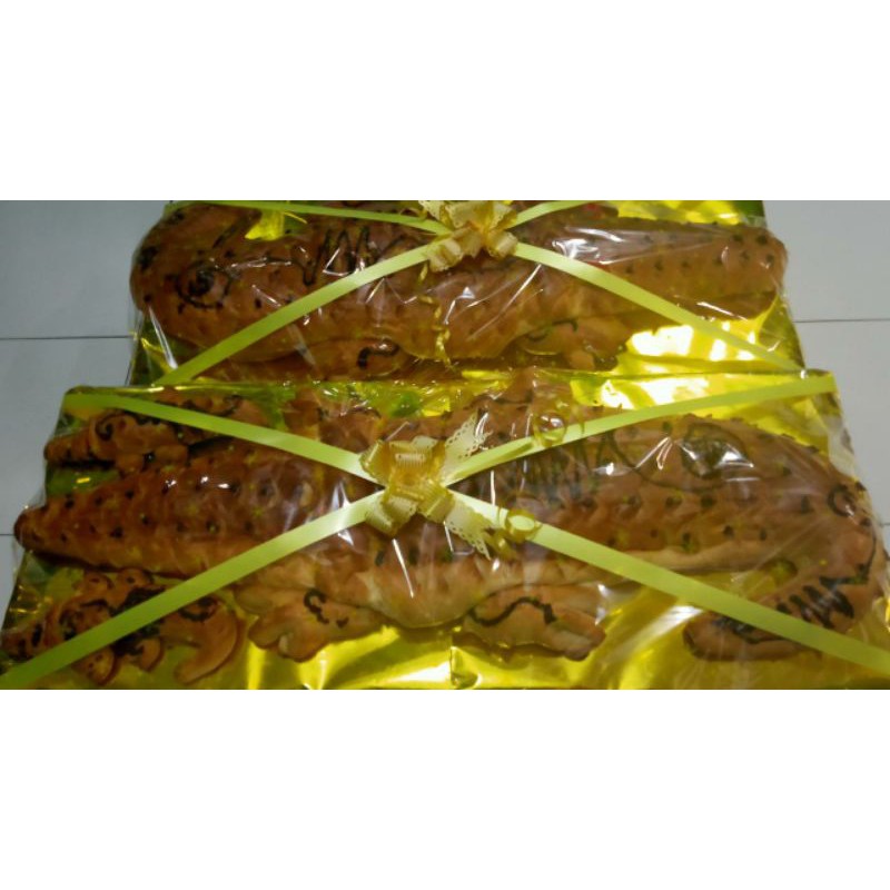 

roti buaya penganten