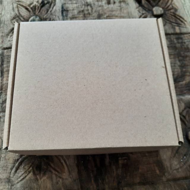 Kardus box karton box ukuran 16x14,5x5cm
