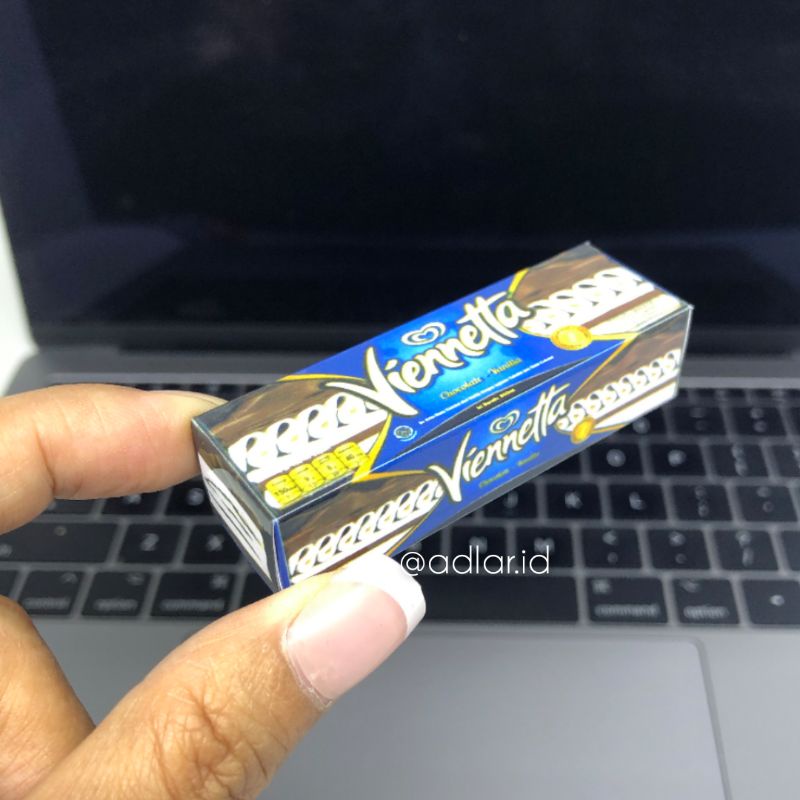 MINIATUR MAGNET TEMPELAN KULKAS SOUVENIR MERCHANDISE PRODUK ICE CREAM WALLS VIENNETTA