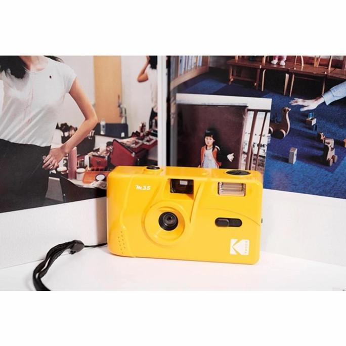 kamera M35 Film analog Camera and roll film 35mm kodak gold/