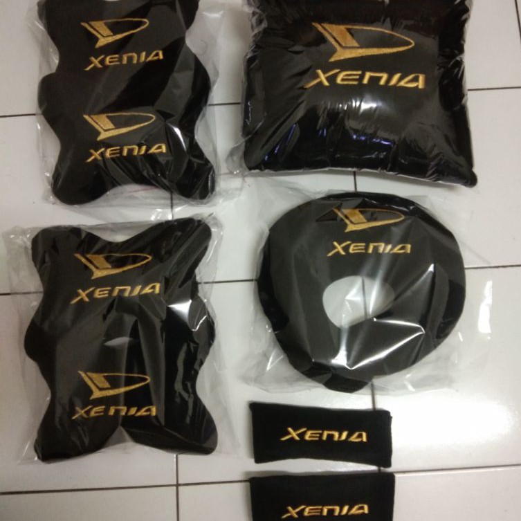 promo bantal mobil xenia