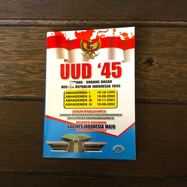 Buku Undang Undang Dasar Uud 1945 Dan Amandemen Ukuran Kecil Shopee Indonesia