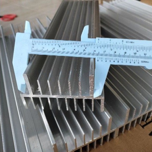 HEATSING 2U 30CM HS PENDINGIN 2U 30CM
