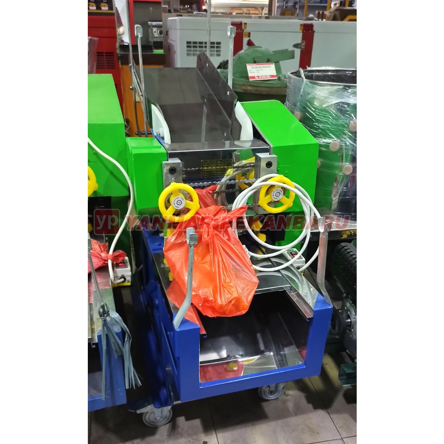 Mesin Gilingan Mie Keriting Manual KL 945 Noodle and Pasta Maker