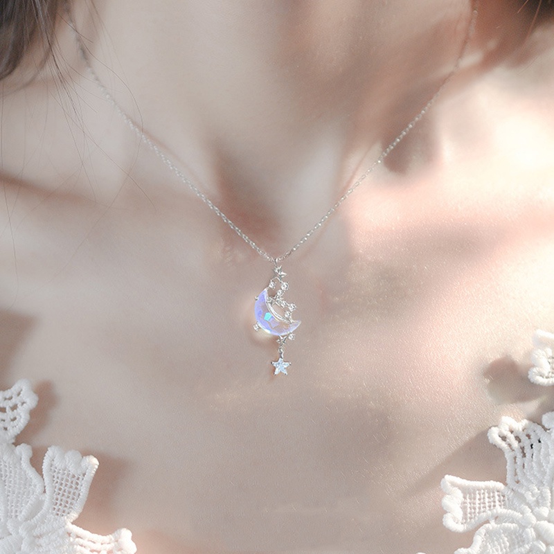 Kalung Rantai Liontin Bulan Bintang Aksen Kristal Warna-Warni Untuk Wanita