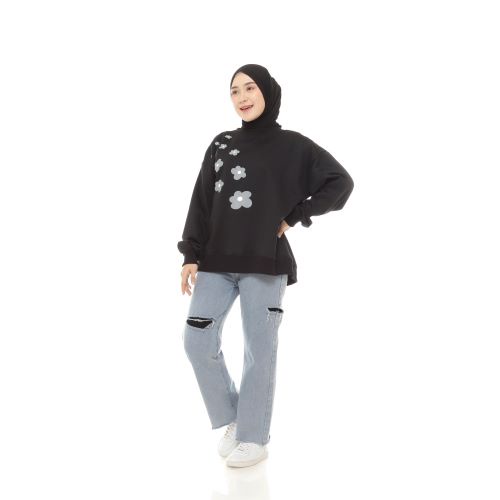 Biiu Sweater Flower Black Crewneck Oversize