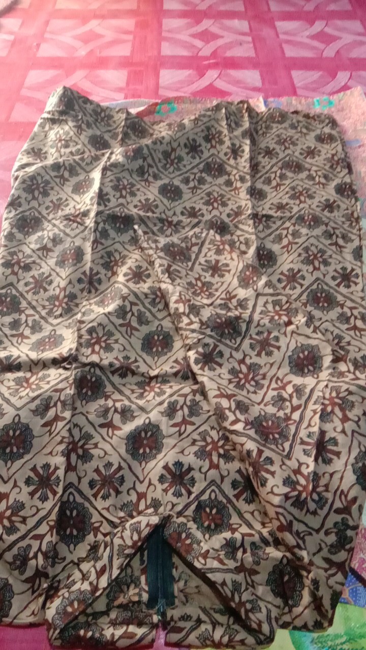 Batik Tunik Sogan Serut Rismaya Apsari Dress // Tunik Sogan Serut