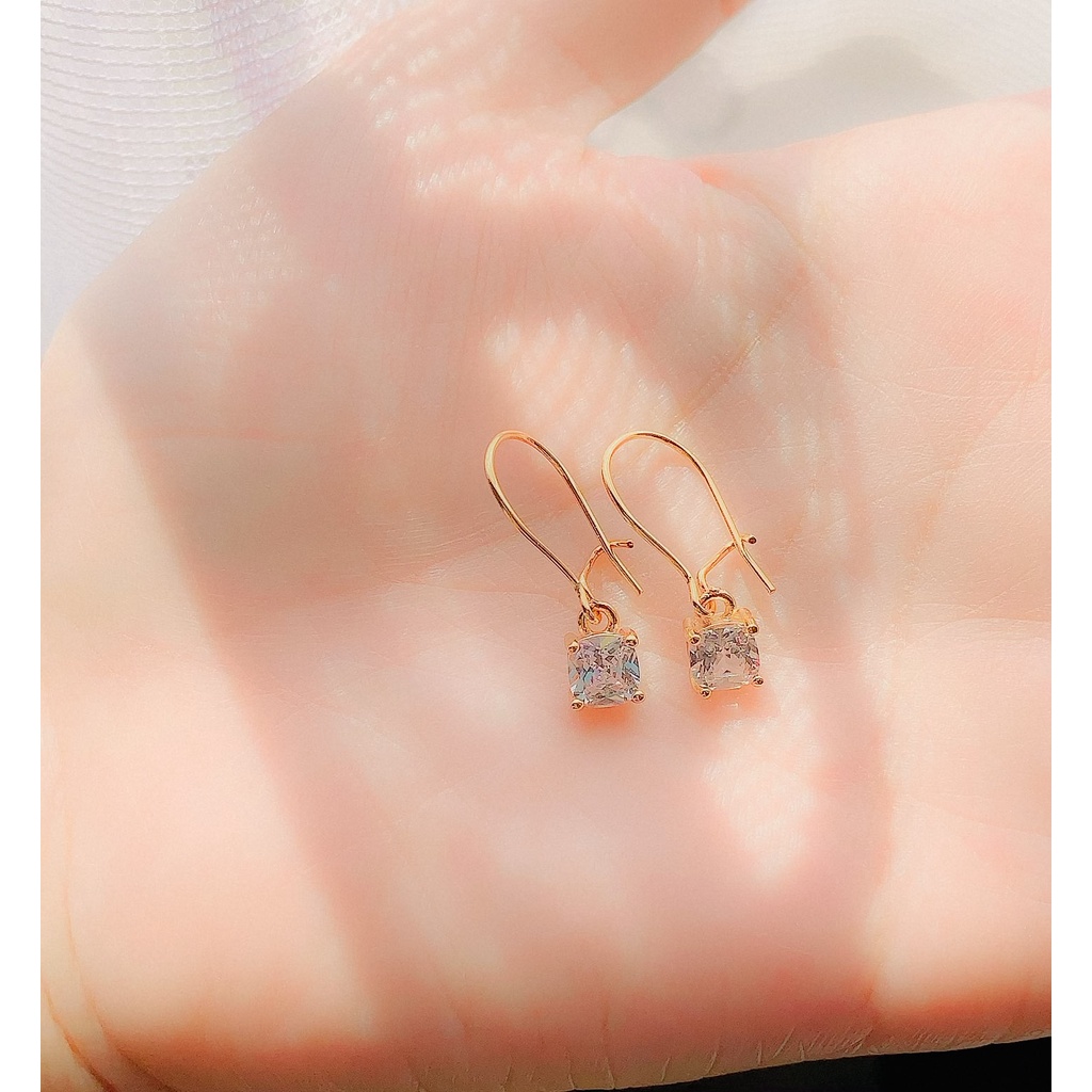 Anting Wanita Model Liontin Cubic Zirconia Gold