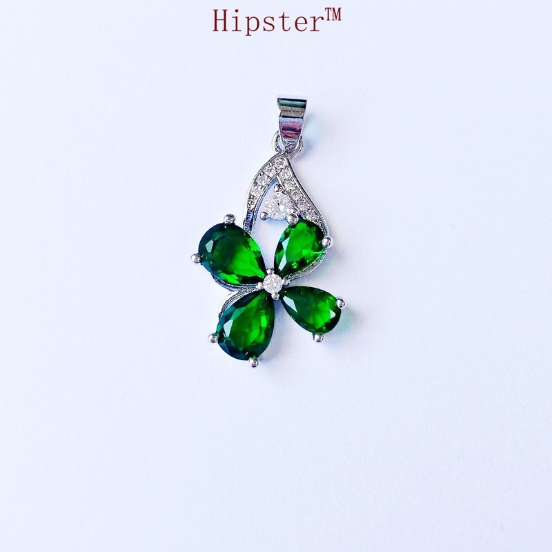 New Emerald Four-Leaf Clover Pendant Fashion Simple Clavicle Chain