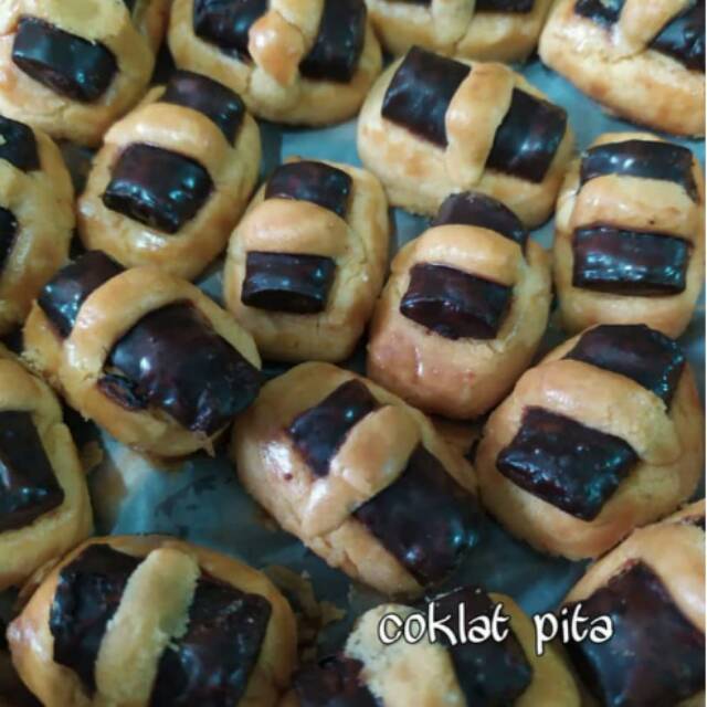 

Kue coklat pita