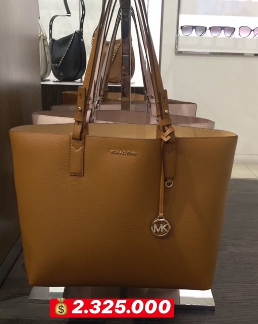 Michael Kors Tote